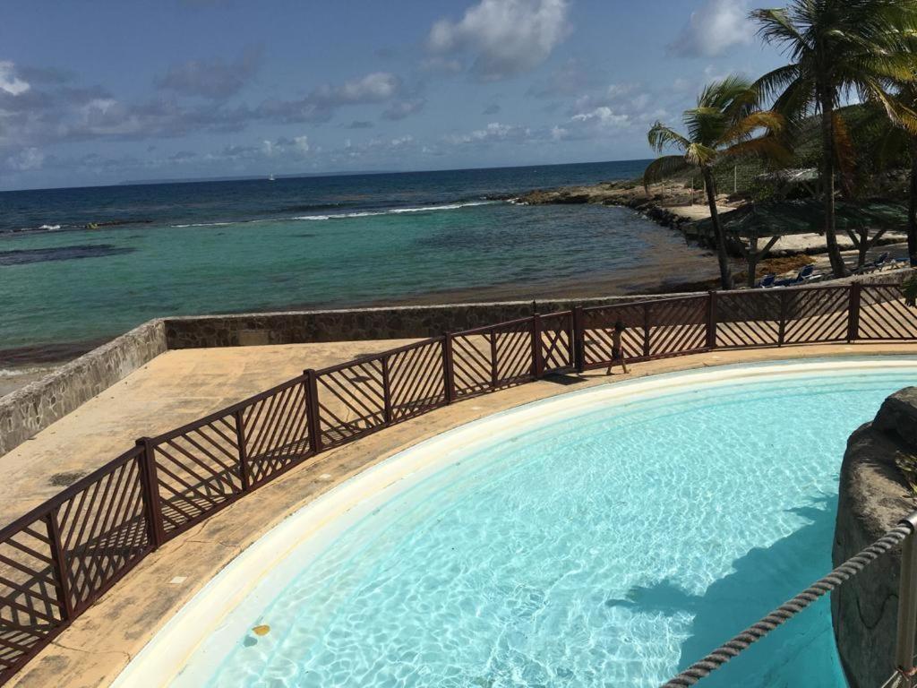 Studio Vue Mer Piscine Plage Kaz Punch Manganao Chez Julie Сен-Франсуа Экстерьер фото